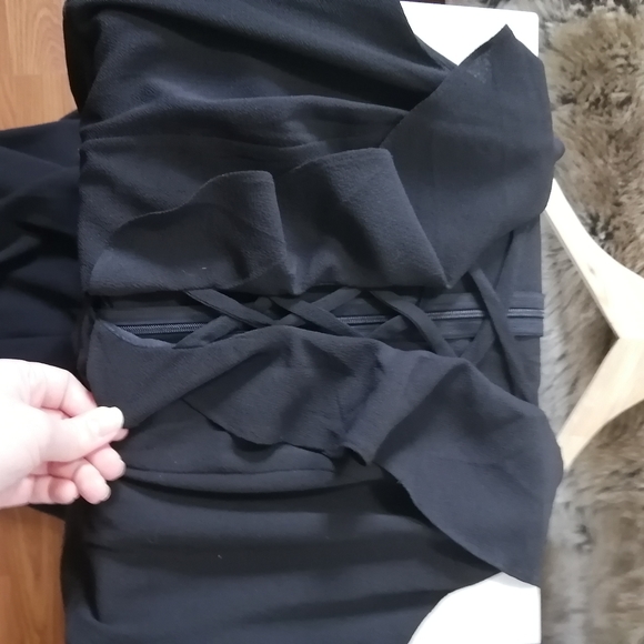 TRAC Black Maxi Dress - Picture 5 of 7